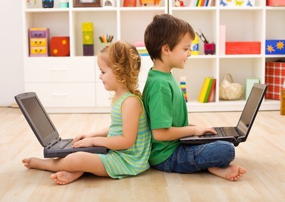 Children Online Safety 400x283